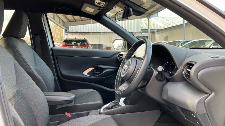 Toyota Yaris Cross 1.5 Hybrid Design 5dr CVT Hybrid Estate